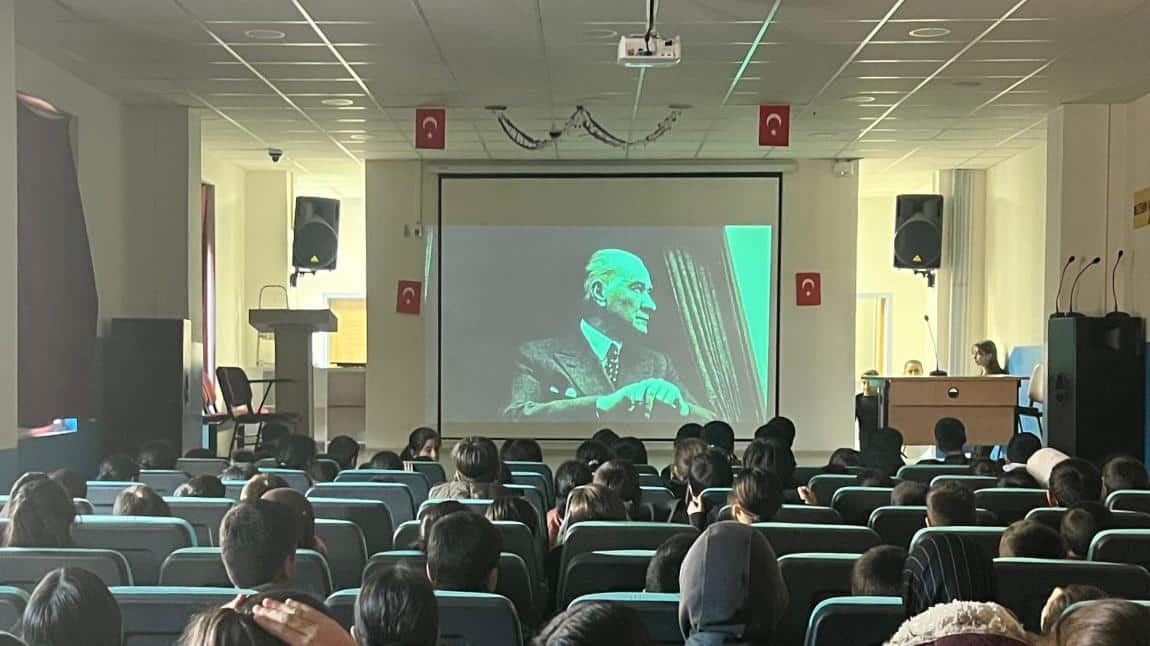 Okulumuzda 10 Kasım Atatürk'ü Anma  Programı Gerçekleştirldi